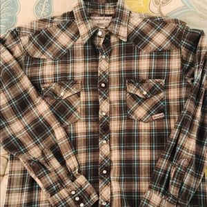Pearl snap flannel